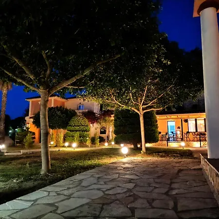 Elanthi Village