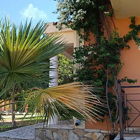 Elanthi Village Kalamákion