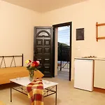 شقة فندقية Elanthi Village 4*