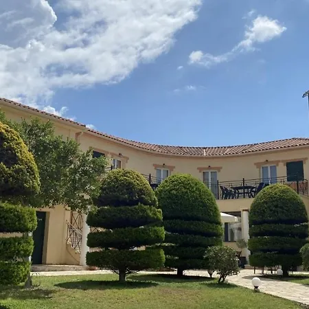 Elanthi Village Appart hôtel 2*