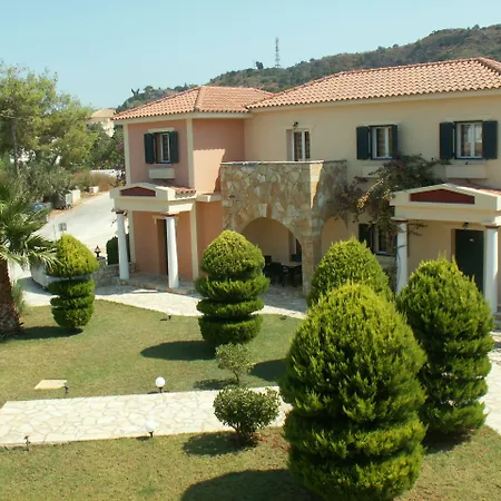 Ξενοδοχείο με διαμερίσματα Elanthi Village