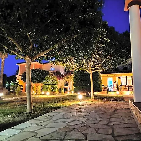 Elanthi Village Apart-hotel Kalamákion