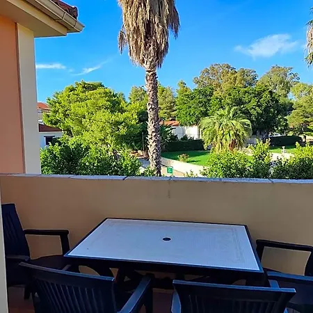 Elanthi Village Apart-hotel Kalamákion