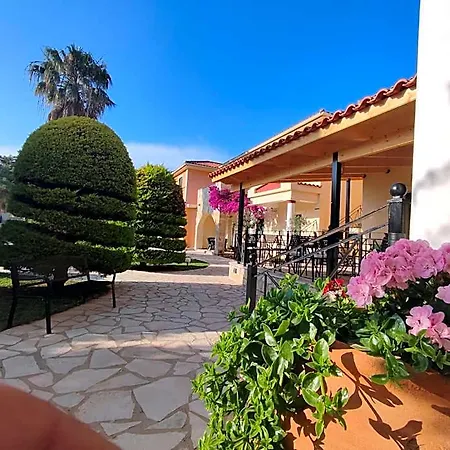 Apart-hotel Elanthi Village Kalamákion