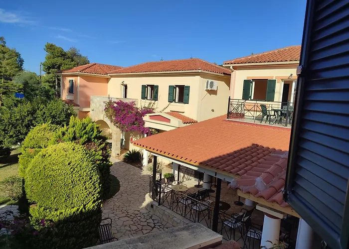 Ξενοδοχείο με διαμερίσματα Elanthi Village