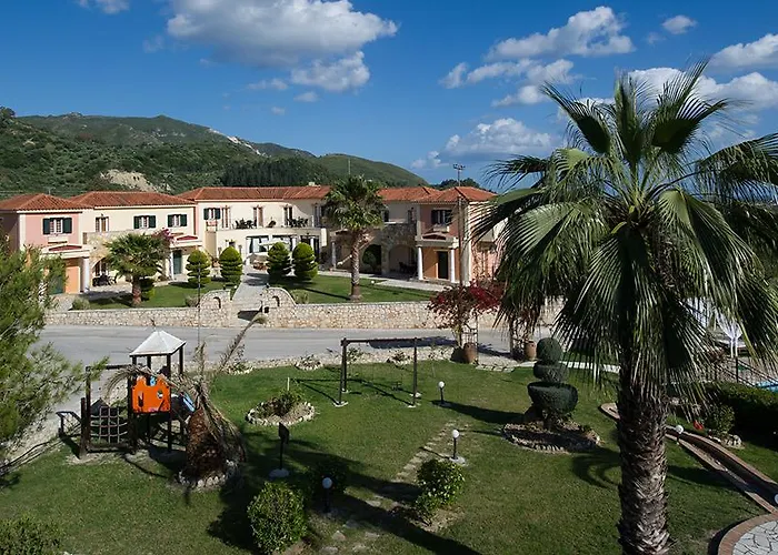Elanthi Village 4*