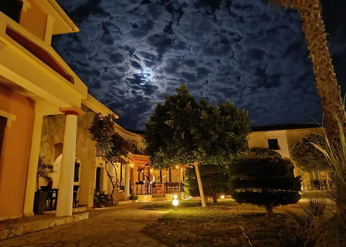Elanthi Village 4*