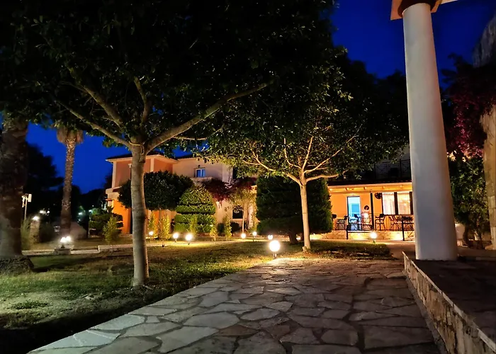 Elanthi Village