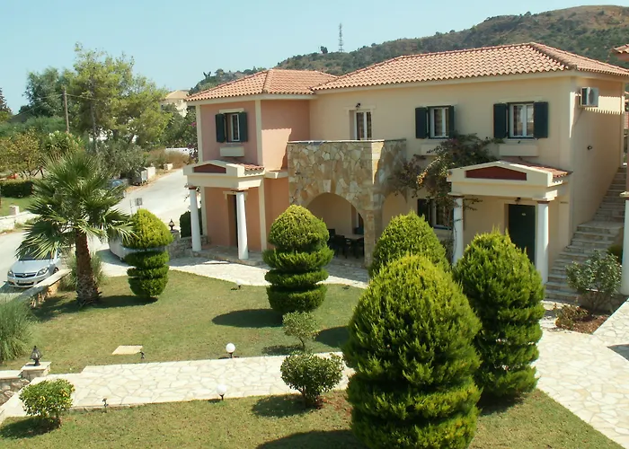 Апарт-отель Elanthi Village